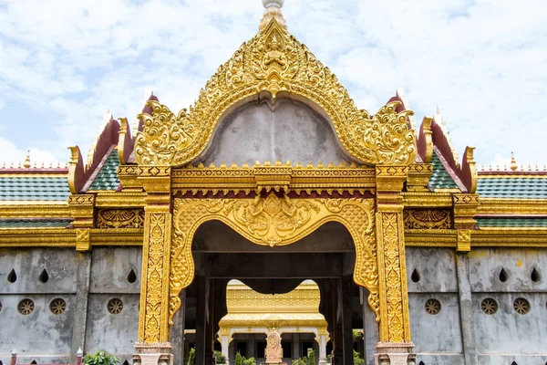 Tempio Maha Chedi Chai Mongkol Roi Province Thailandia — Foto Stock