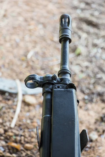 Rifle Hk33 Com Capacete Militar — Fotografia de Stock