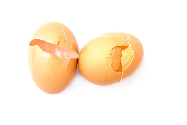 Beyaz Arka Planda Kırılmış Tavuk Yumurtaları — Stok fotoğraf