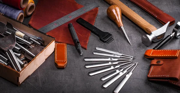 Leather Craft Tools Manufacturing Workshop Table — Stock Photo, Image