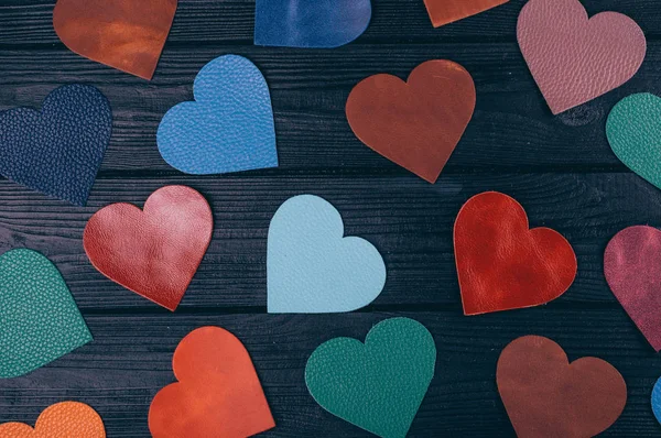 deri Tekstil, Sevgililer günü için arka plan olarak uygun yapılmış renkli kalplerin Üstten Görünüm