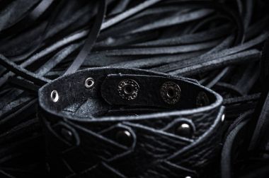 ek düğmeleri ile moda rock bilezik 