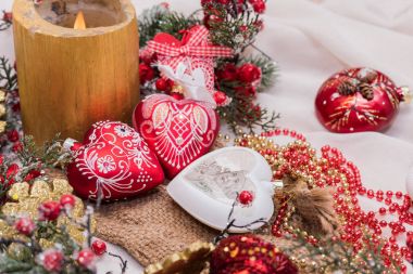 Noel ve yılbaşı süsleri yılbaşı ağacı için. Noel Kartpostalı.