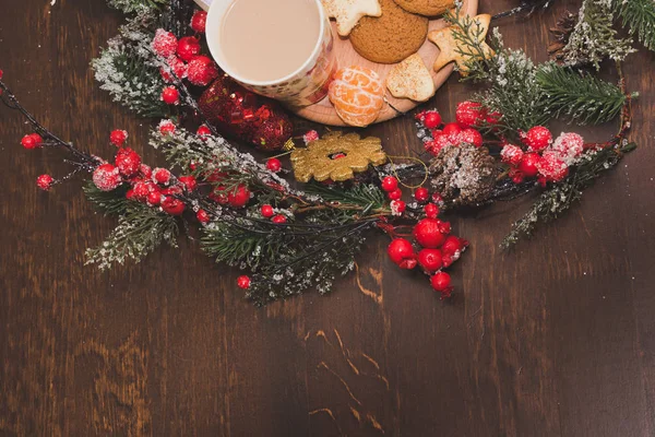 Noel ve yılbaşı süsleri yılbaşı ağacı için. Noel Kartpostalı.