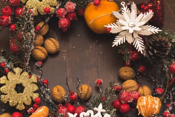 Noel ve yılbaşı süsleri yılbaşı ağacı için. Noel Kartpostalı.