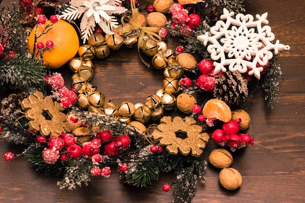 Noel ve yılbaşı süsleri yılbaşı ağacı için. Noel Kartpostalı.