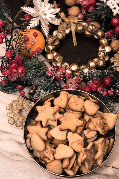 Noel ve yılbaşı süsleri yılbaşı ağacı için. Noel Kartpostalı.