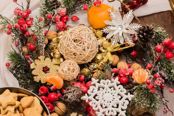 Noel ve yılbaşı süsleri yılbaşı ağacı için. Noel Kartpostalı.