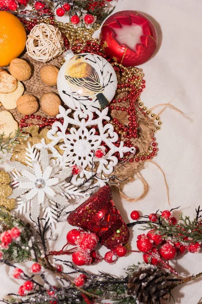 Noel ve yılbaşı süsleri yılbaşı ağacı için. Noel Kartpostalı.