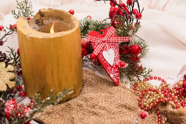 Noel ve yılbaşı süsleri yılbaşı ağacı için. Noel Kartpostalı.