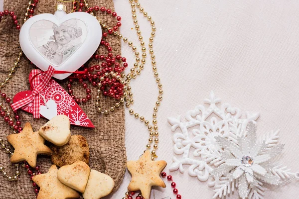 Noel ve yılbaşı süsleri yılbaşı ağacı için. Noel Kartpostalı.