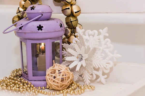 Noel ve yılbaşı süsleri yılbaşı ağacı için. Noel Kartpostalı.