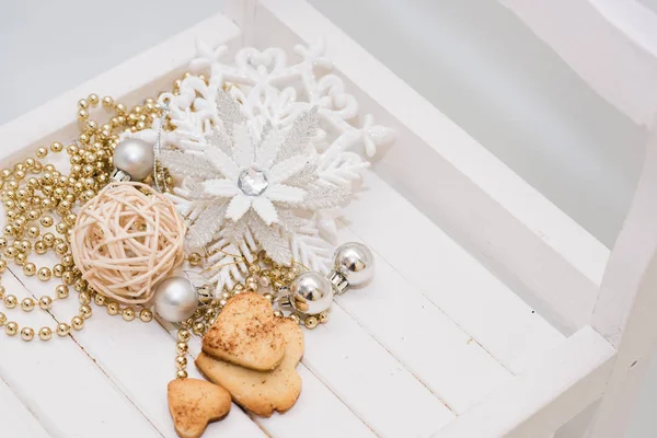 Noel ve yılbaşı süsleri yılbaşı ağacı için. Noel Kartpostalı.