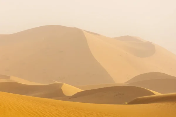 Sahara Del Desierto Con Hermosas Líneas Colores Amanecer Merzouga Marruecos — Foto de Stock