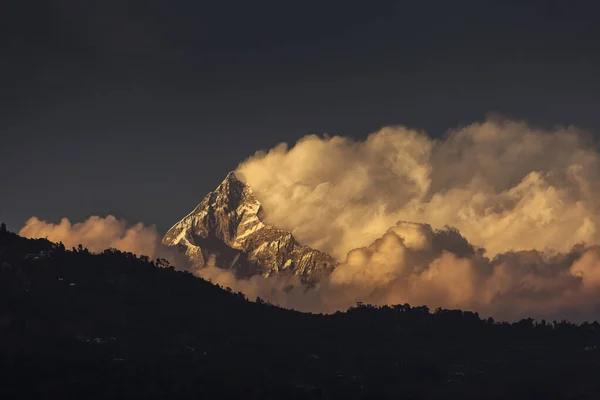 Landschaft Mit Machapuchare Fishtail Gipfel Beim Trekking Himalaya Gebirge Nepal — Stockfoto