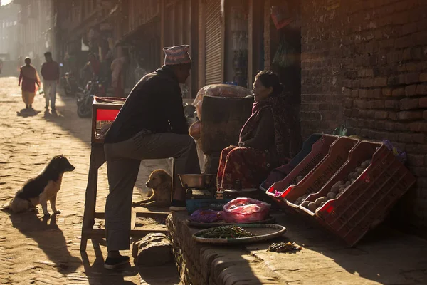 Bhaktapur Nepal November 2017 People Streets Bhaktapur Different Activities Morning — Stock Photo, Image