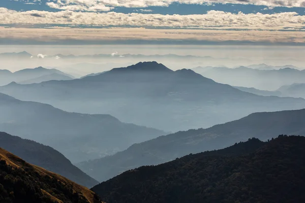 Hermoso Paisaje Con Colinas Las Montañas Del Himalaya Nepal — Foto de Stock
