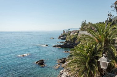 Yaz aylarında Genova, deniz ve küçük Antik Kentler