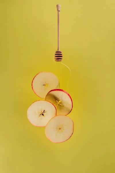 Close View Levitating Pieces Apple Honey — Stock Photo, Image