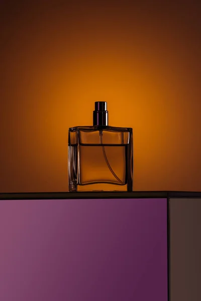 Silueta Luxusní Parfém Spreji — Stock fotografie