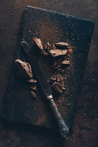 Felülnézet Vintage Kés Darab Csokoládét Kakaóport Pala Táblán — Stock Fotó