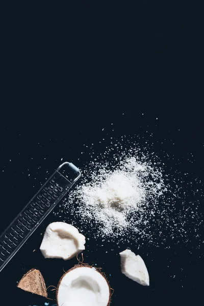 Top View Tasty Healthy Coconut Shavings Grater Black — Free Stock Photo