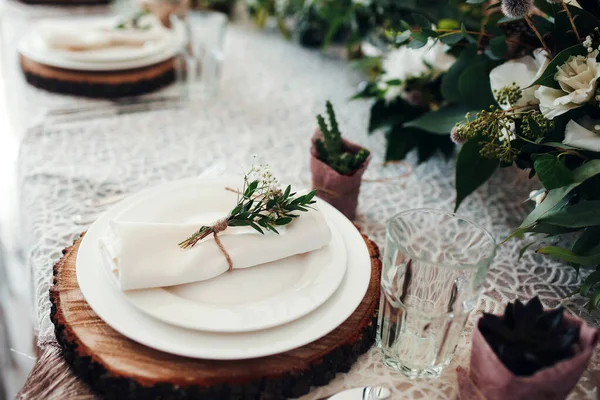 Dessa Ukraine 2015Wedding Decorations Beautiful Table Setting Rustic Style Solid — Stock Photo, Image