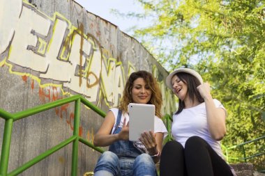 Selfies yapma, rahatlatıcı, zevk, müzik 