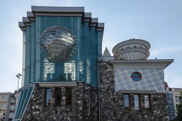 Skopje, Makedonya - 26 Haziran, 2017: Üsküp'Rahibe Teresa Memorial evi.