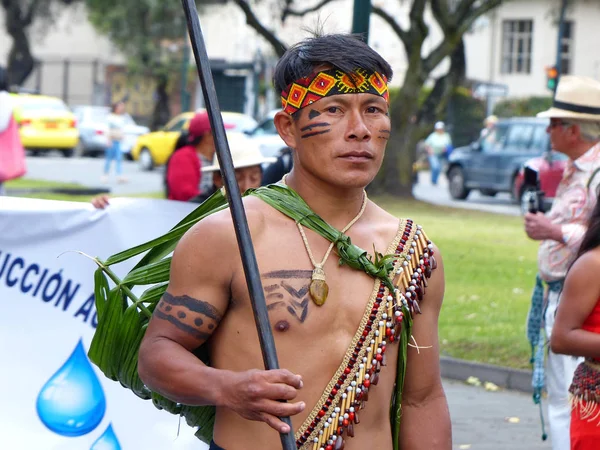 Cuenca Ecuador Septiembre 2019 Bailarina Popular Representa Cultura Indígena Tribu —  Fotos de Stock
