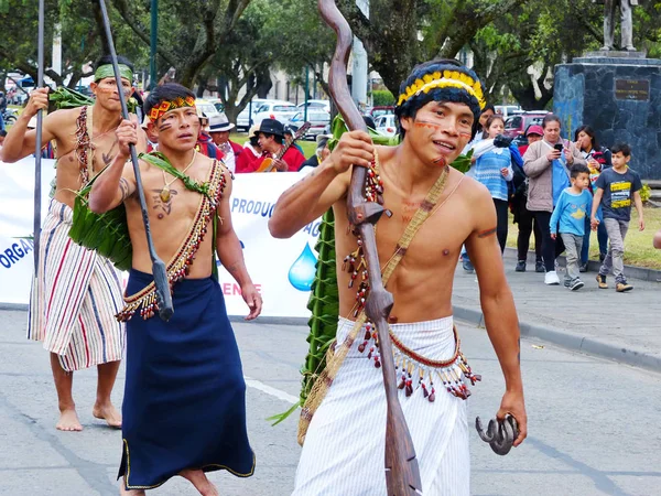 Cuenca Ecuador Septiembre 2019 Bailarines Populares Representan Cultura Indígena Tribu —  Fotos de Stock