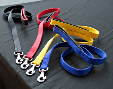 Köpek ve Siyah Gümüş kanca için tasma hakkında evde beslenen hayvan temini 