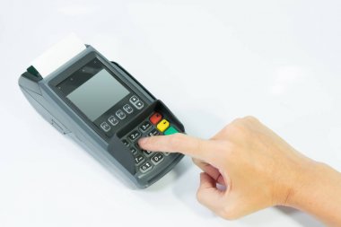 Gizli kodu tarafından kredi kartı ile online alışveriş için ödeme el