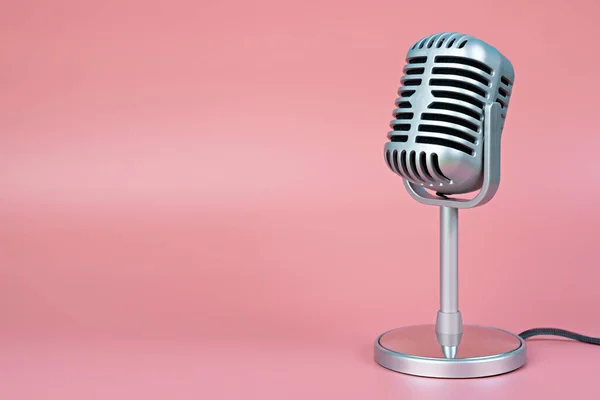Mikrofon Retro Másolási Hely Rózsaszín Háttér — Stock Fotó