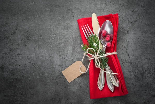 Kerst zilverwerk bij donker — Stockfoto