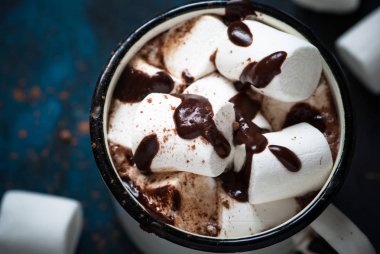 Çikolata hatmi kupa ile.