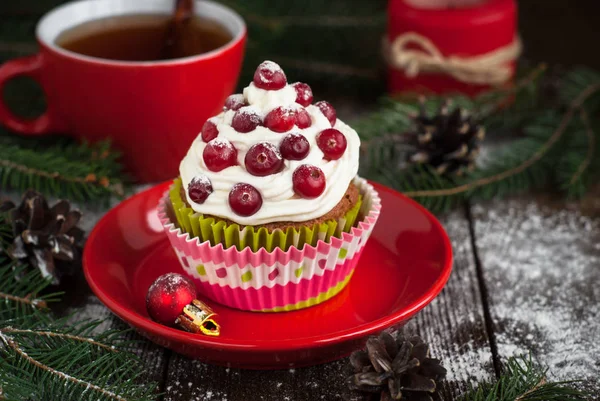 Weihnachten Cupcakes mit Schlagsahne — Stockfoto