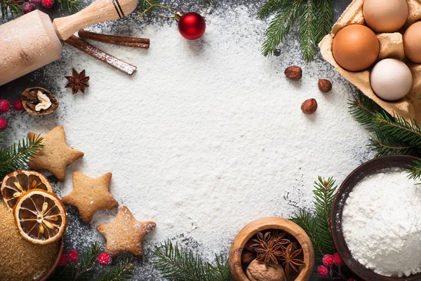 Zutaten zum Kochen von Weihnachtsgebäck. — Stockfoto