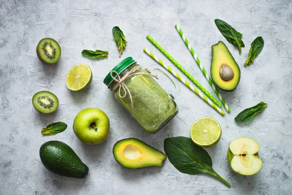 緑の健康食品背景 - スムージーや食材. — ストック写真