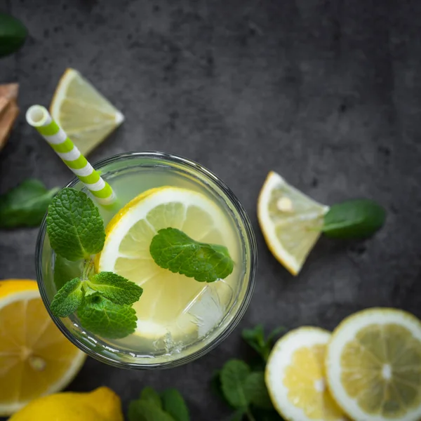Limonada Tradicional Bebida de verano . —  Fotos de Stock