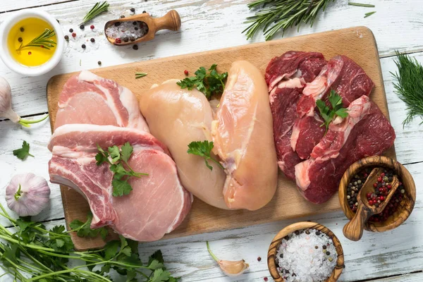 Selección de diferentes carnes —  Fotos de Stock