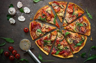 Geleneksel İtalyan pizzası