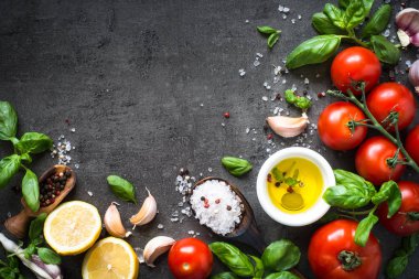 Yemek yapmak için malzemeler.