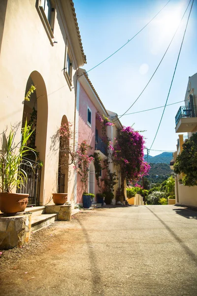 Traditional Greek houses and streets. — Stock Photo, Image