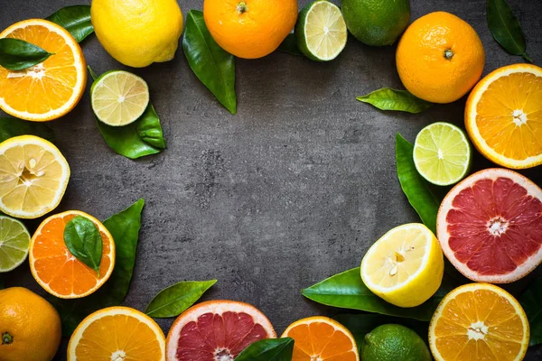 Taze narenciye meyve ürün yelpazesine siyah. 