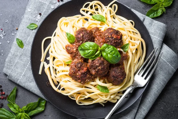 Albóndigas en salsa de tomate. — Foto de Stock