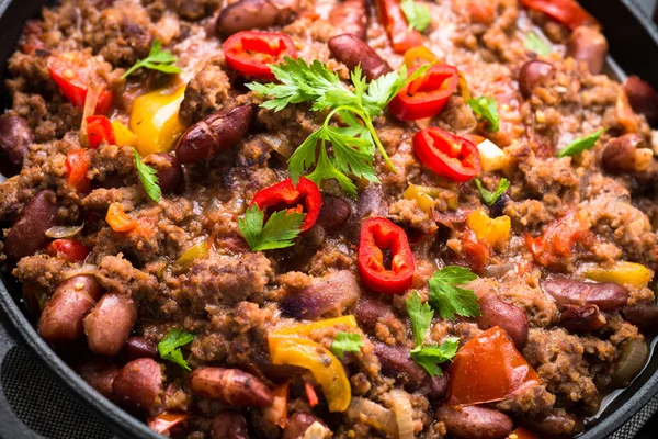 Chili con carne. Mâncare mexicană tradițională . — Fotografie, imagine de stoc