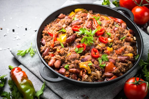 Chili con carne. Geleneksel Meksika yemeği.