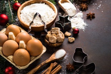 Noel yemeği pişirmek için gerekli malzemeler