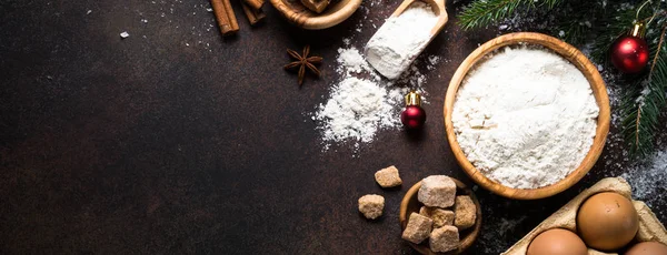 Zutaten zum Kochen von Weihnachtsgebäck — Stockfoto